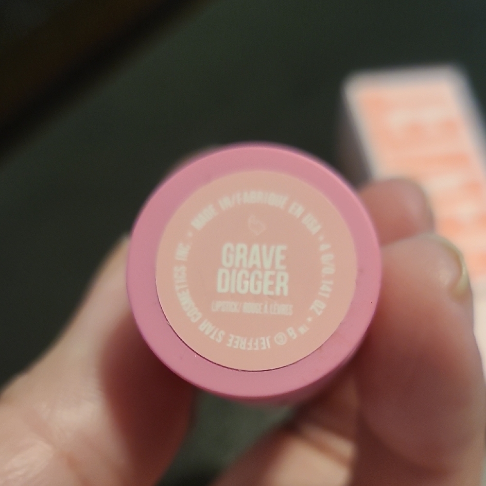 Jeffree Star Lipstick - Grave Digger - Picture 4 of 5